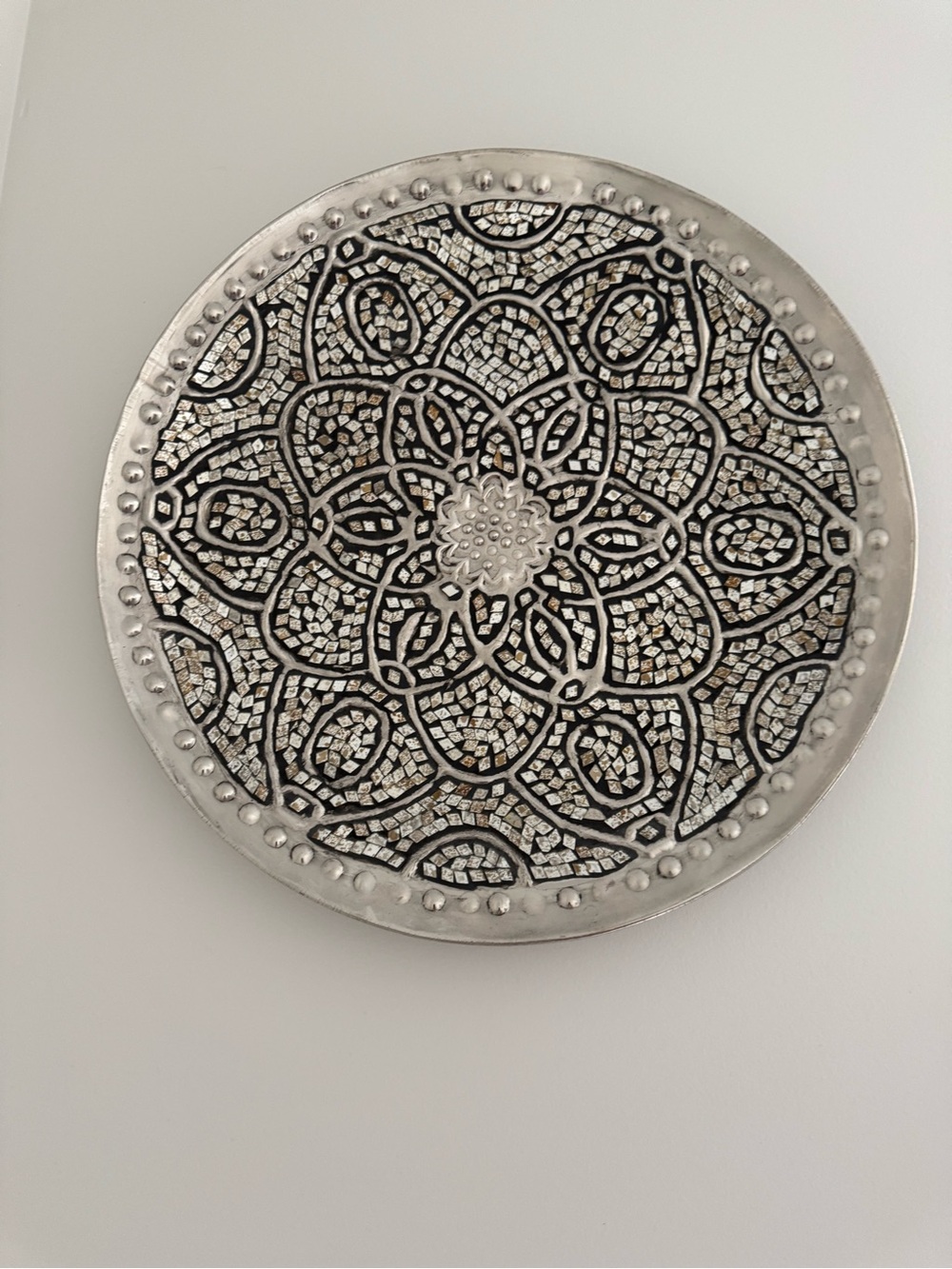 Silver Black Metal Mosaic Round Collector Plates Set Decorative